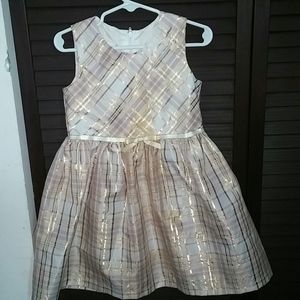 Girl dress